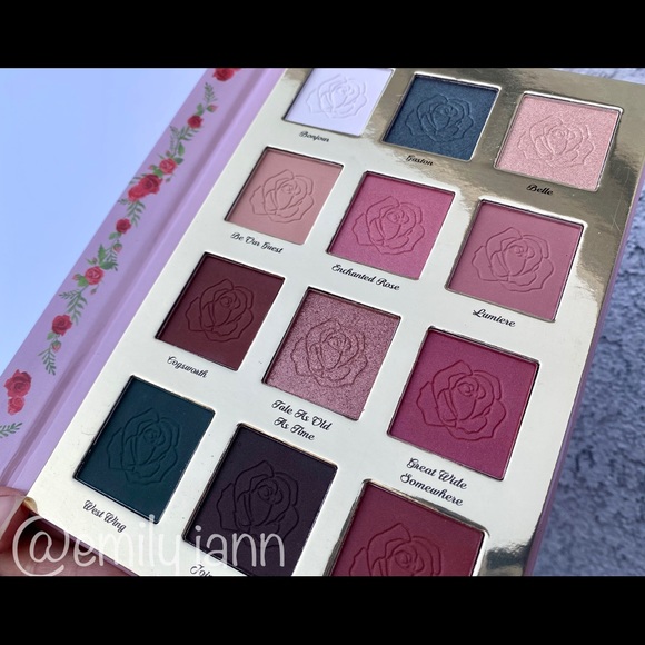 Beauty & the Beast🥀Eyeshadow Palette - Picture 3 of 11